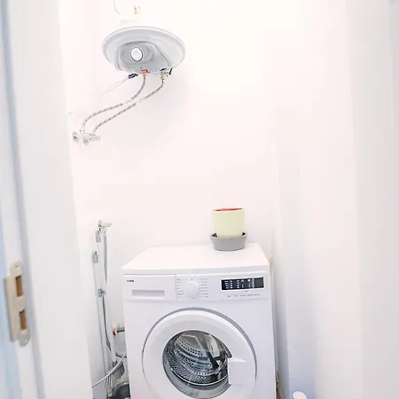 Apartment Two Luxury By Ndk And National Stadium With 2 Free Parking Spots *