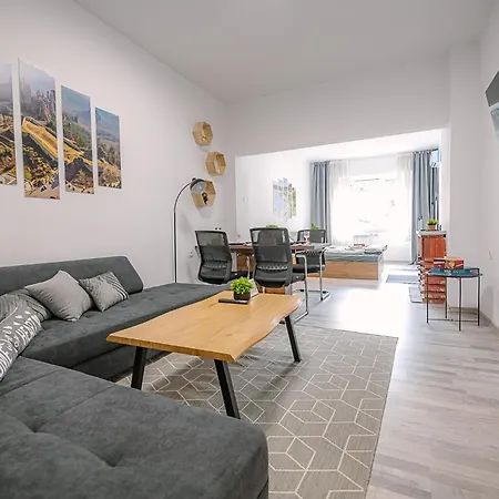 Two Luxury By Ndk And National Stadium With 2 Free Parking Spots Apartment