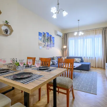 Two Luxury By Ndk And National Stadium With 2 Free Parking Spots Apartmán *