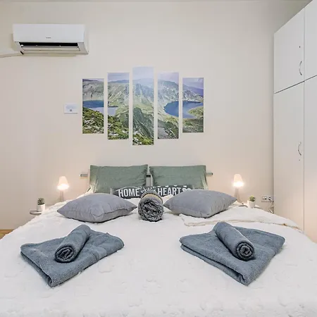 Apartmán Two Luxury By Ndk And National Stadium With 2 Free Parking Spots *