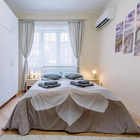 Two Luxury By Ndk And National Stadium With 2 Free Parking Spots Apartmán *