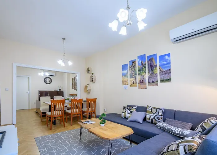 Two Luxury By Ndk And National Stadium With 2 Free Parking Spots アパート ソフィア